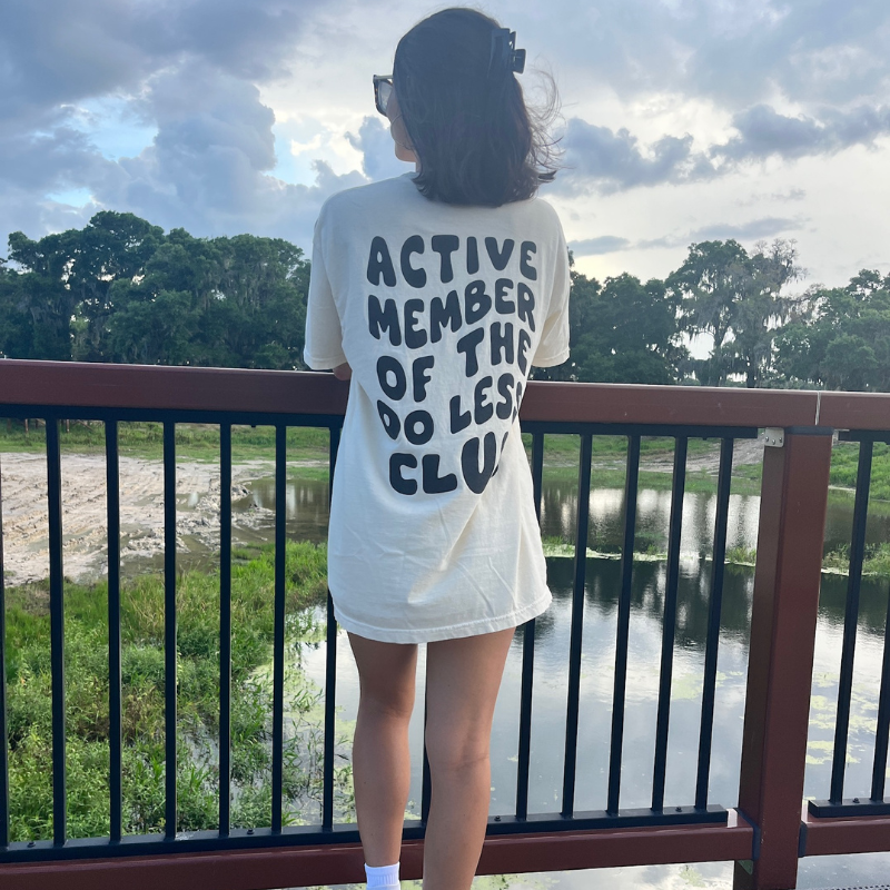 IVORY DO LESS TEE